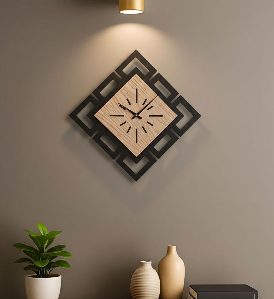 ساعة حائط خشبية عصرية